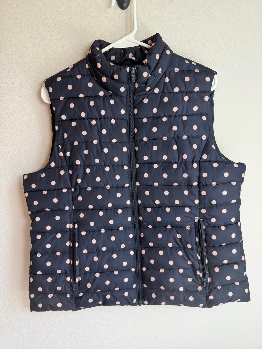 NWOT Navy Polka Dot Puffer Vest - Brand Unspecified Fleece Lined Pockets